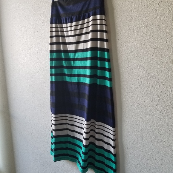 NWOT ** Mossimo maxi skirt ** NWOT - Picture 5 of 6
